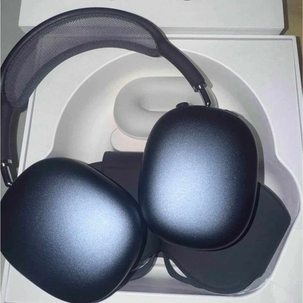 Apple AirPod Max Pros USB C